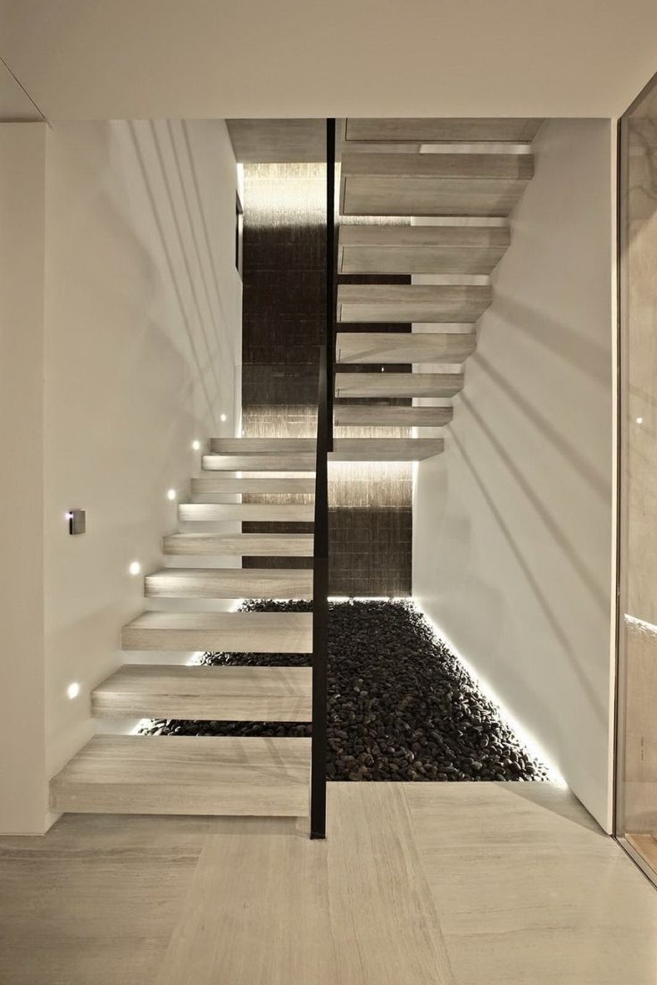 Лестницы в доме: главное украшение или незаметный атрибут?