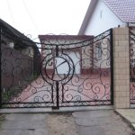 Постройка забора для частного дома или на даче