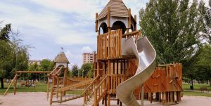 Балалар ойын кешендері