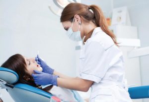Тіс дәрігеріне қаншалықты жиі бару керек?