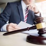 Адвокат таңдауда бес нәрсеге назар аудару керек