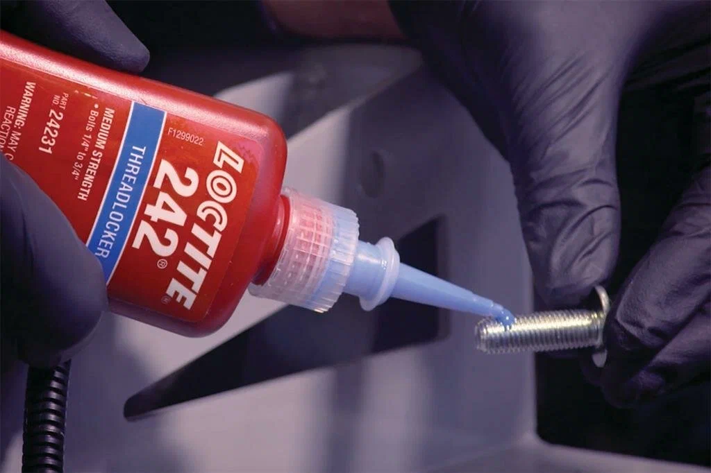 Продукция Loctite: Резьбовые фиксаторы и анаэробные клеи